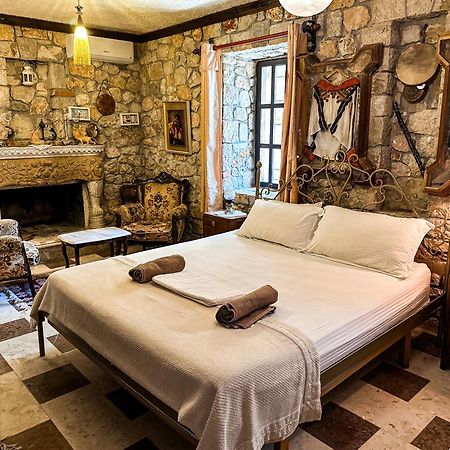 Solomon&Sons Otel Dhërmi Dış mekan fotoğraf