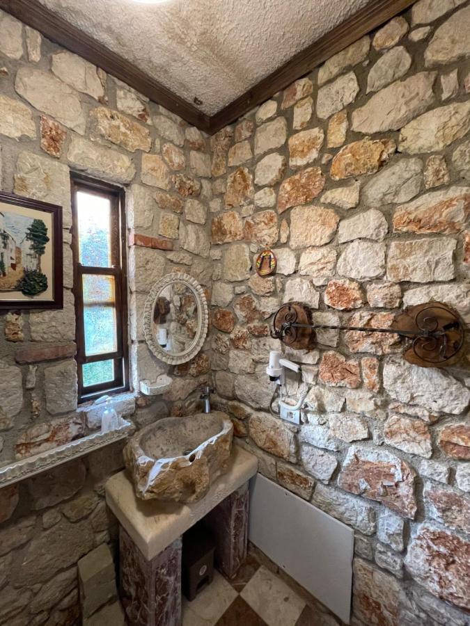 Solomon&Sons Otel Dhërmi Dış mekan fotoğraf